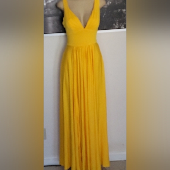 S.L. Fashions Yellow Summer Maxi Dress Size Medium - Picture 4 of 14